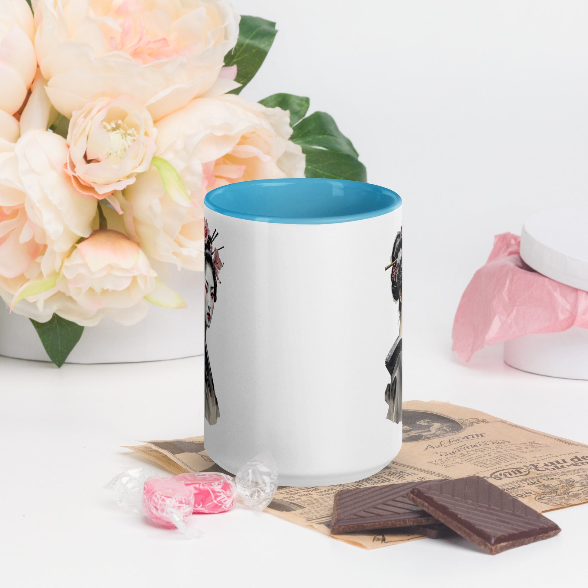 Taza de Cerámica con Interior y Asa de Color – Diseño de Geisha Relajada ideal para tener Estilo y Personalidad - MyDDesign Store