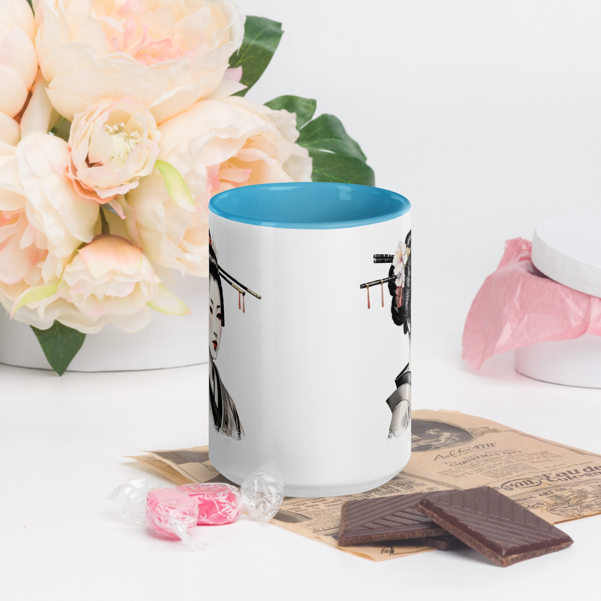 Taza de Cerámica con Interior y Asa de Color "La Belleza de la Geisha" - Estilo y Personalidad - MyDDesign Store